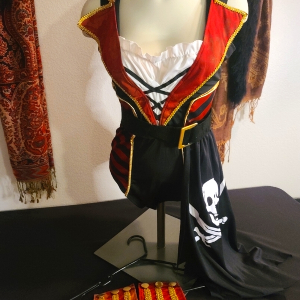 Sexy Pirate Costume ☠️